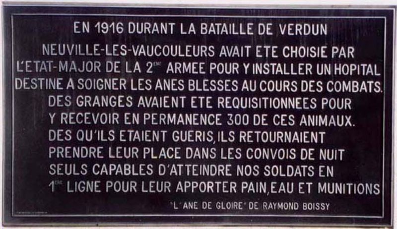 Plaque du monument (DR association ADADA) 