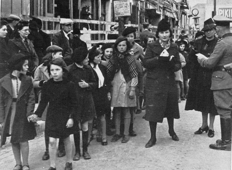 La vie des enfants du Cher pendant l'Occupation (1940 - 1944)