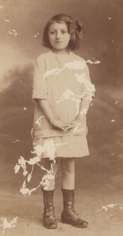 7. Élise Pasdeloup, bouchère aux Aix-d'Angillon