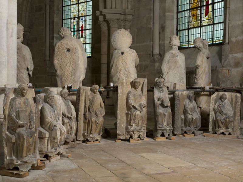 Dépôt lapidaire de l’église basse. DADP 18, F. Lauginie