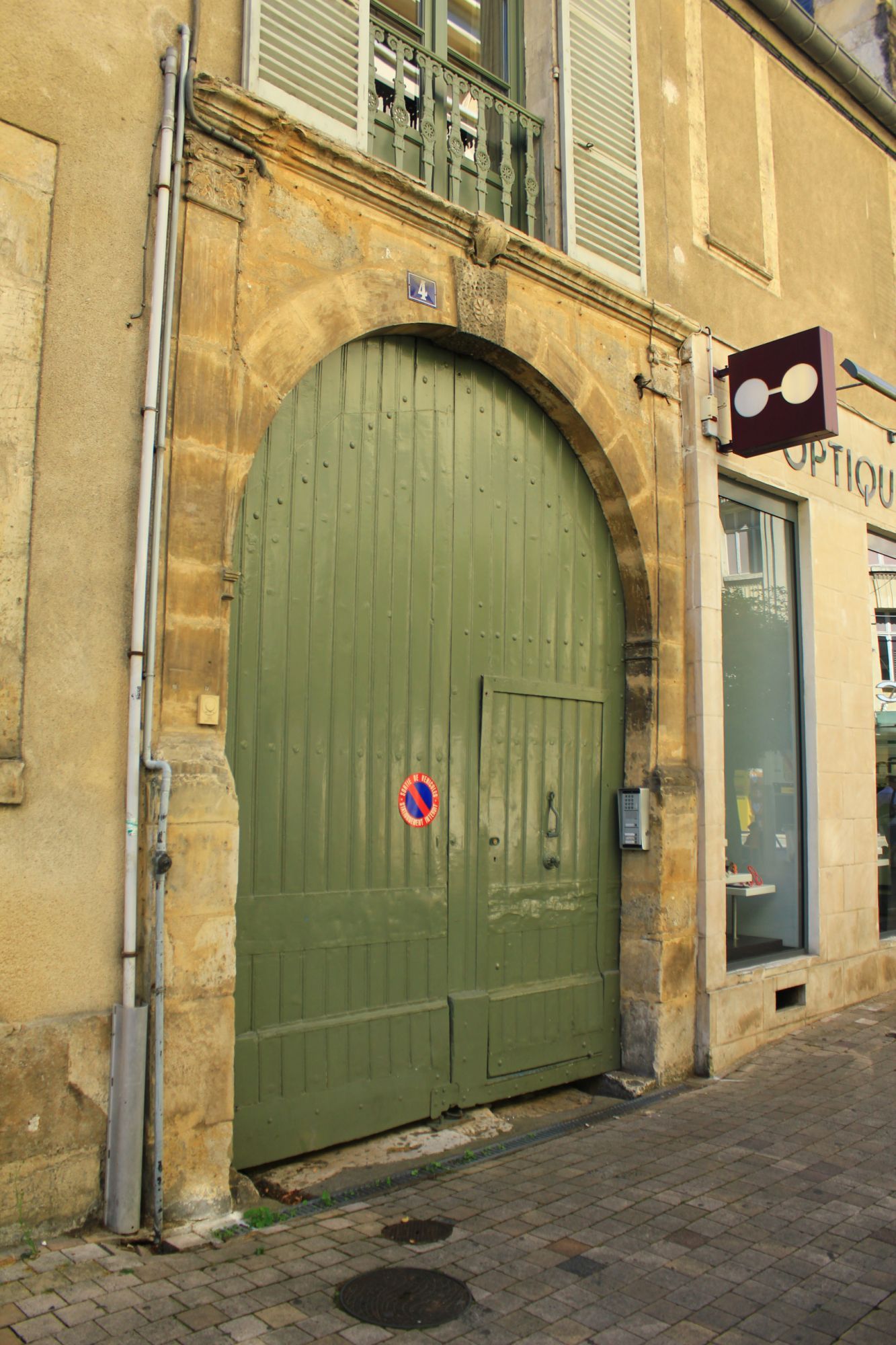 Portail du 4 rue Coursarlon