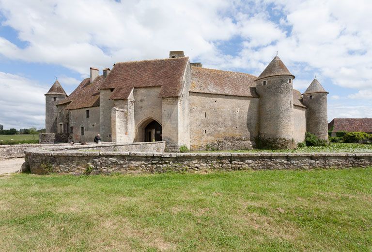 Se défendre et se protéger : une priorité durant la guerre de Cent Ans