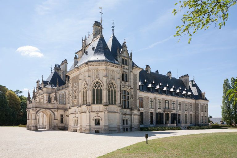 Le XIXe siècle : renaissance des châteaux