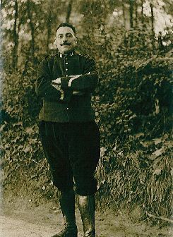 9. Élise Pasdeloup, bouchère aux Aix-d'Angillon