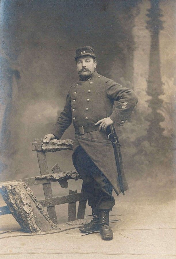 26. Clémentine Bureau, sabotière à Mehun-sur-Yèvre