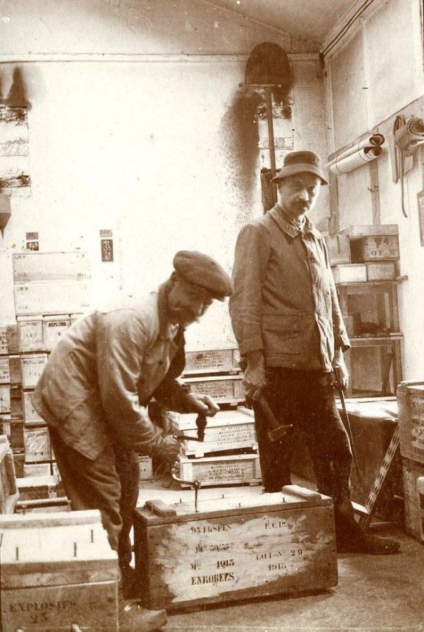 8. Émile Violet : ouvrier à "la Pyro"